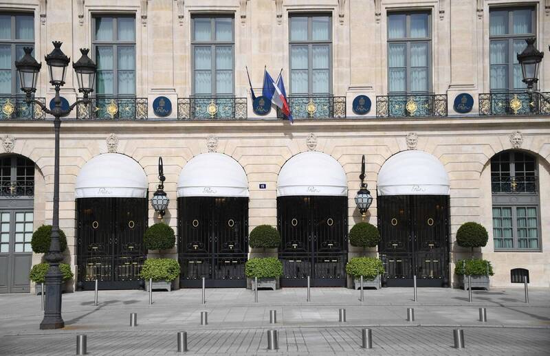 法國巴黎五星級麗思飯店，有房客遺失要價75萬歐元的鑽戒，最終在吸塵器集塵袋內找到。（法新社）
