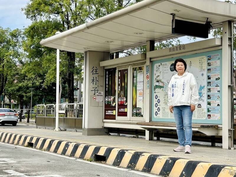 國民黨嘉市立委參選人張秀華呼籲中央兌現嘉市興建輕軌運輸承諾。（張秀華競總提供）（記者王善嬿攝）