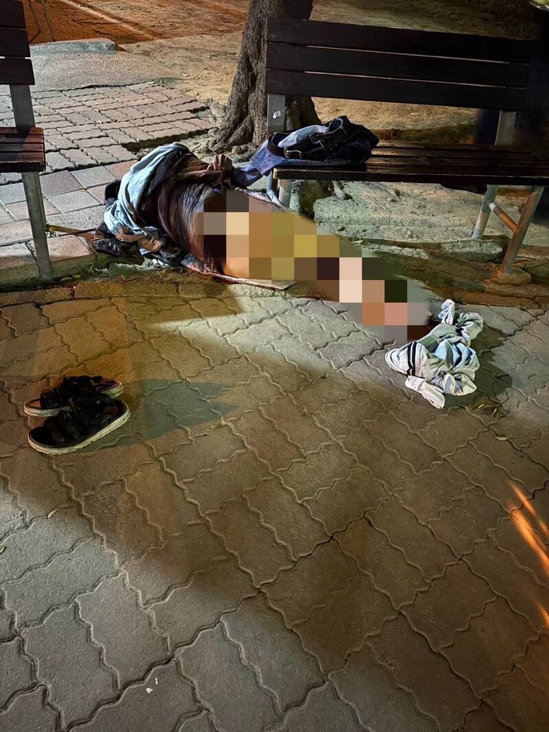 光屁股 街友光屁股裸睡土地公廟前警送醫才知中風- 社會- 自由時報電子報