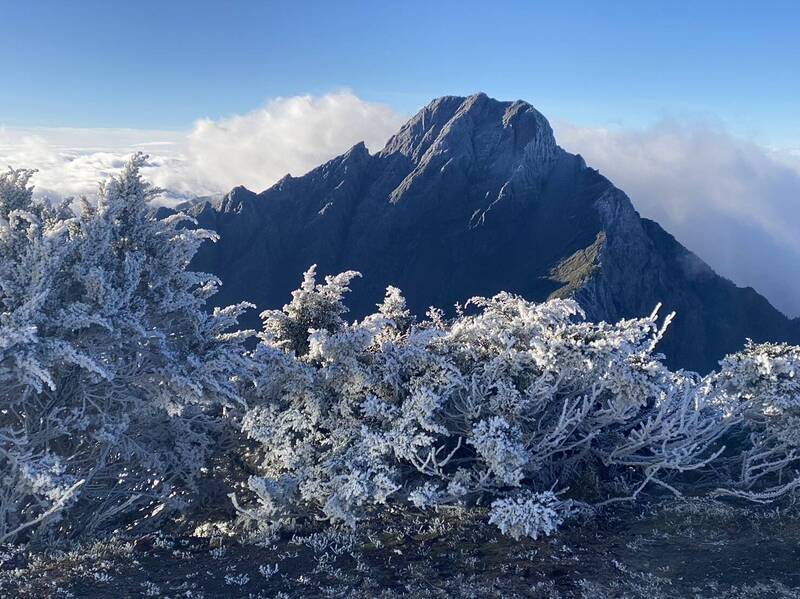 22日在玉山有觀測到霧淞。（氣象署提供）