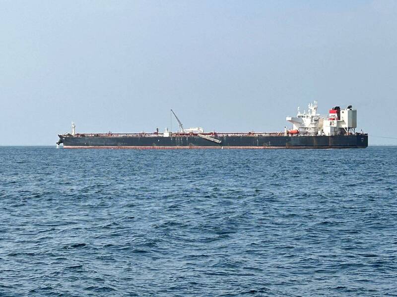 一艘和以色列有关的油轮在印度洋遭到无人机攻击，目前仍未知策划行动者。图为油轮示意图。（路透）(photo:LTN)
