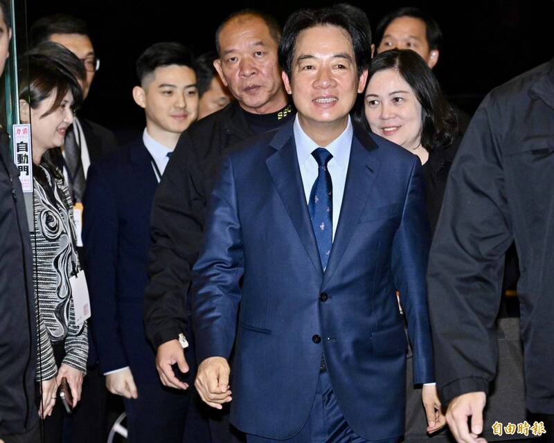 賴清德28日參加第三場總統候選人電視政見發表會。（記者塗建榮攝）