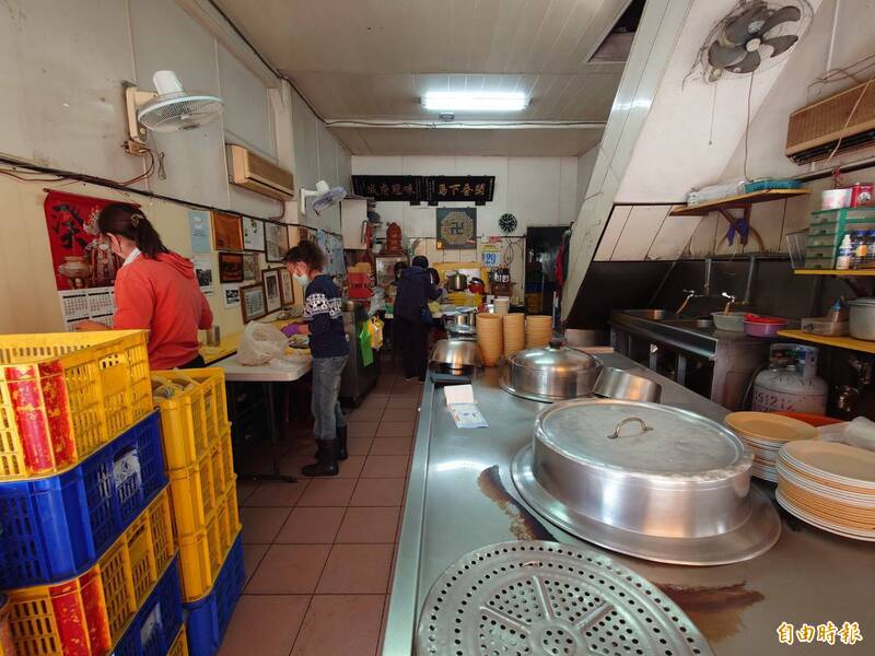 「圆环顶菜粽」传香台南超过1甲子，停业消息一传出，今天粽子卖光光。（记者洪瑞琴摄）(photo:LTN)