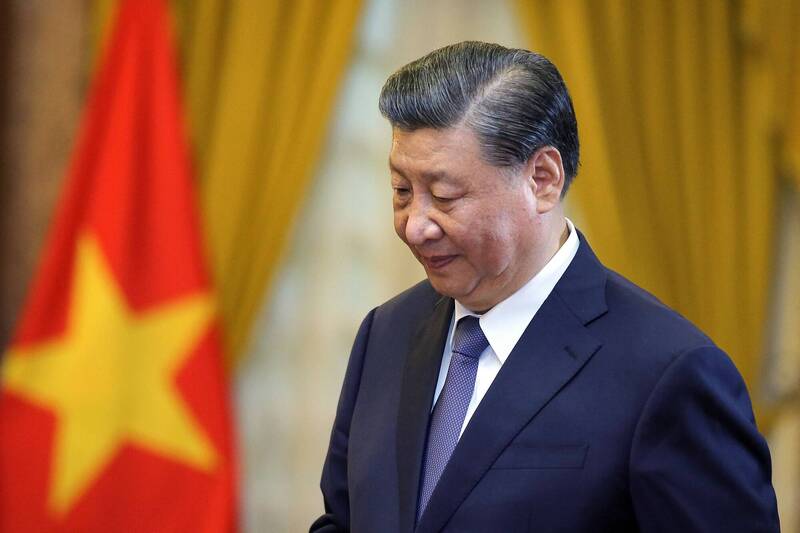 華爾街日報認為,習近平在黨內強力打貪,貪腐卻以更隱蔽的形式出現,這可能讓中共運作陷入癱瘓。(法新社) 華爾街日報認為,習近平在黨內強力打貪,貪腐卻以更隱蔽的形式出現,這可能讓中共運作陷入癱瘓。(法新社)