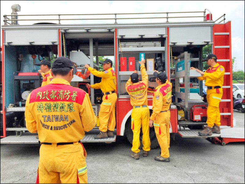 日本石川县1日下午发生7.5级强震，内政部长林右昌表示，台湾搜救队已准备完成救灾准备，若有接获通知将启动专案包机救援机制。（内政部提供）(photo:LTN)
