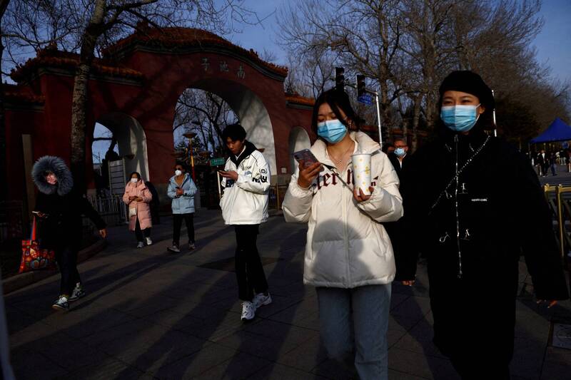 中国官方表示，COVID-19疫情可能在本月出现回升，JN.1变异株大概率将发展成为中国优势流行的病毒株。（路透）(photo:LTN)