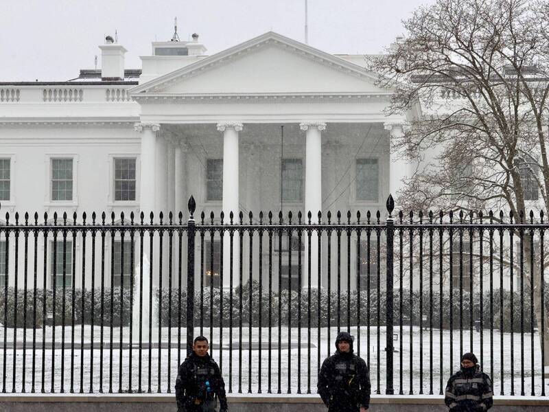 美国有人谎报白宫起火且有人受困，总统拜登当时并不在白宫内。（法新社）(photo:LTN)