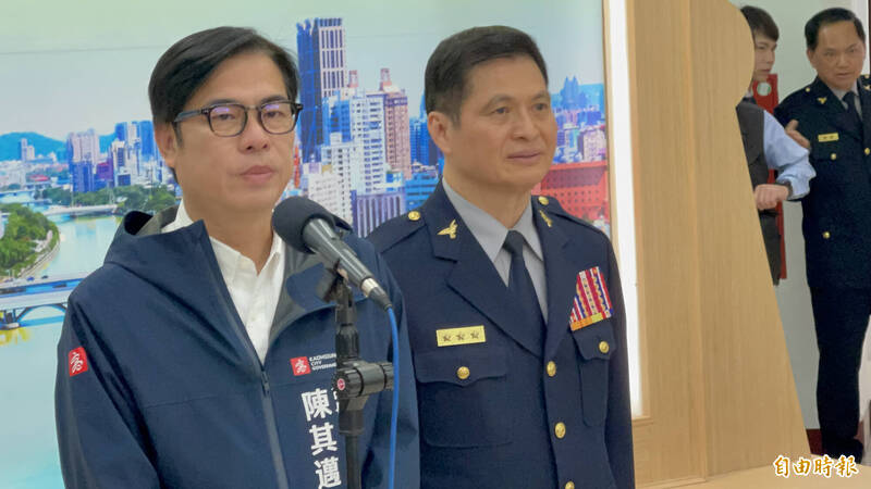 黃捷將加入湧言會運作,市長陳其邁表示,她代表改革力量進入國會,決定加入湧言會前就已知道。(記者黃良傑攝) 黃捷將加入湧言會運作,市長陳其邁表示,她代表改革力量進入國會,決定加入湧言會前就已知道。(記者黃良傑攝)