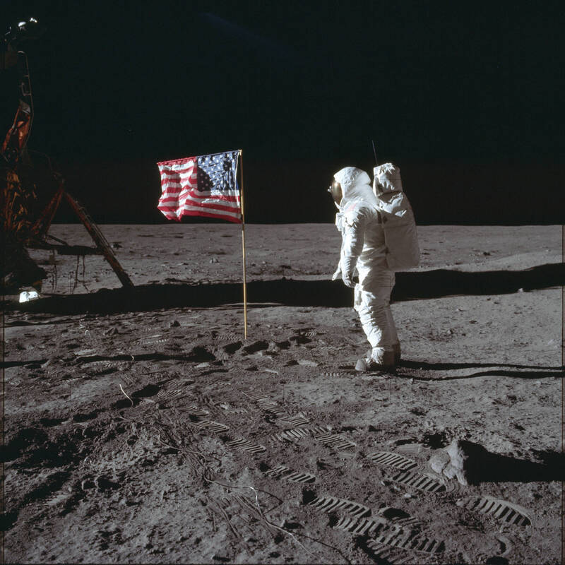 1969年美国「阿波罗11号」任务，太空人登陆月球。（美联社档案照）(photo:LTN)