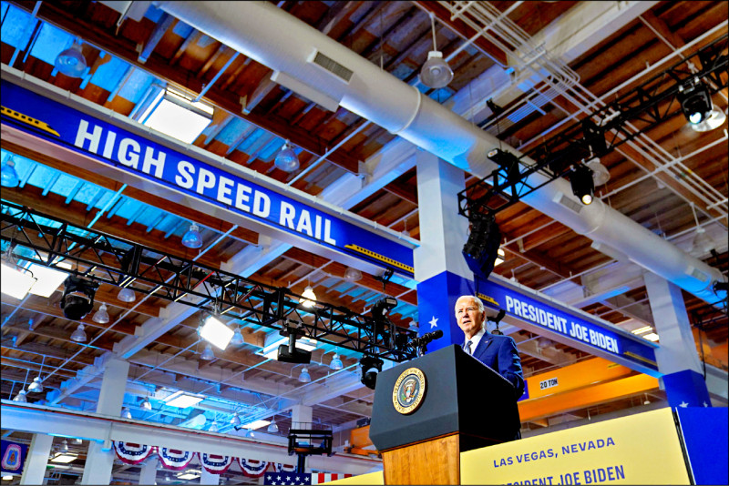 美国总统拜登2023年12月8日宣布美国基础建设工程计画。（路透）(photo:LTN)