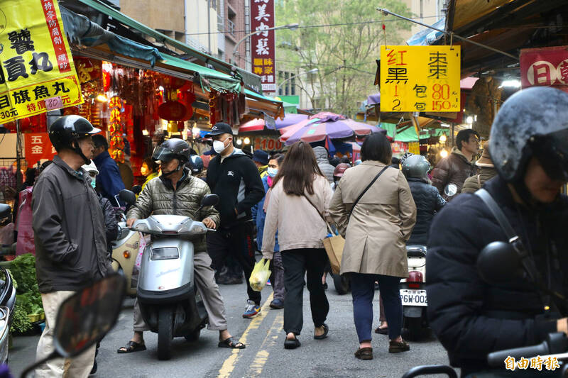 宜蘭縣宜蘭市南館（見圖）、北館傳統市場，2月7日至9日，周邊封街辦年貨。（記者蔡昀容攝）