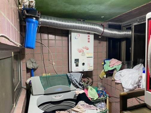 潭子一棟公寓大廈12樓住戶一家三口一氧化碳中毒。（民眾提供）