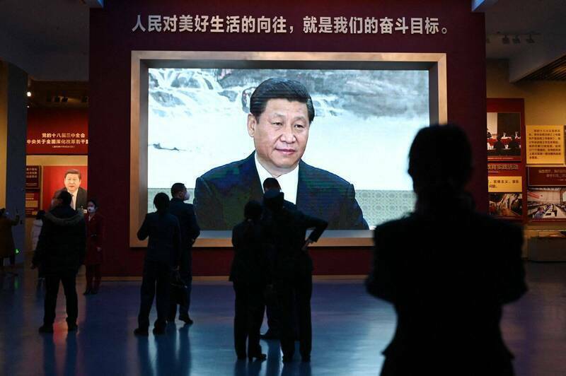 针对中国的惨状，多名旅外的中国时事评论家认为，中国的改革开放已死，再次进入「历史的垃圾时间」，在时间点方面，有人认为是习近平在中共二十大上的连任，有人则认为是在胡锦涛时代。（法新社）(photo:LTN)