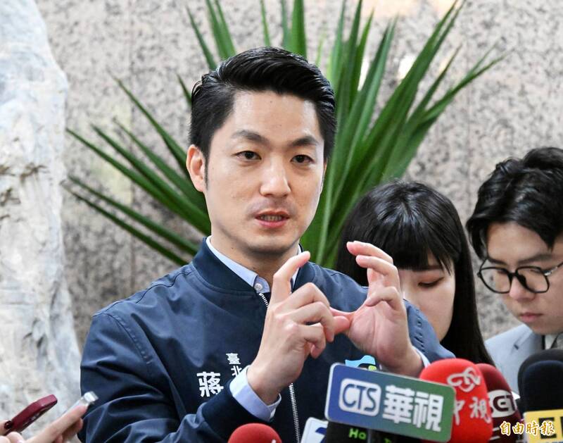 對於民進黨立委林俊憲要台中市長盧秀燕到衛環委員會就西布特羅事件備詢，台北市長蔣萬安今（18）天表示「亂了套，也不符合憲法相關的體制」。（記者方賓照攝）