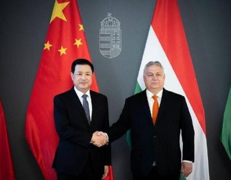 中国公安部部长王小洪日前与匈牙利总理奥班（右）会面。（图取自微博）(photo:LTN)