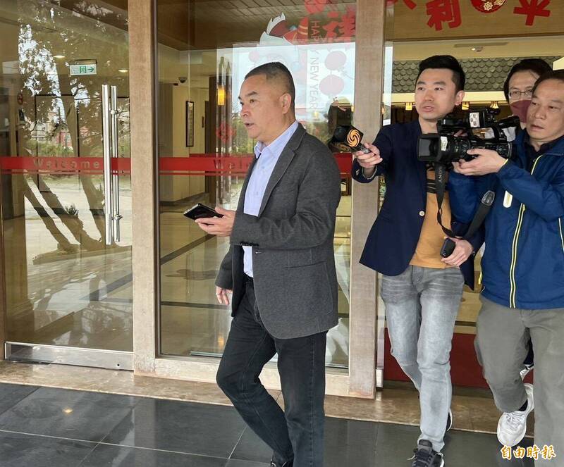 海巡署與中方代表團會談後,面對媒體的追問,向來惜字如金的中方團長李朝暉(左一)首度鬆口:「沒」。 (記者吳正庭攝) 海巡署與中方代表團會談後,面對媒體的追問,向來惜字如金的中方團長李朝暉(左一)首度鬆口:「沒」。 (記者吳正庭攝)