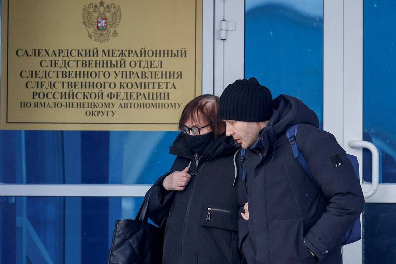 俄罗斯官方已将纳瓦尼的遗体移交给他母亲（左）。（路透）(photo:LTN)