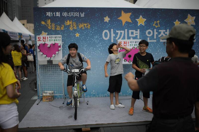 南韩教育部昨（26）日证实，今年上小学的儿童数量创历史新低，全南韩一共157间小学「没有」任何1年级新生註册入学。示意图，图与新闻事件无关。（资料照，法新社）(photo:LTN)
