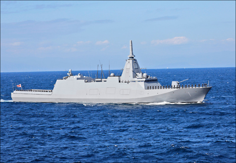 日本考虑向印度出口目前部署在「最上级」护卫舰上的Nora-50通讯天线。图为最上级首舰「最上号」（FFM-1）。（欧新社档案照）(photo:LTN)