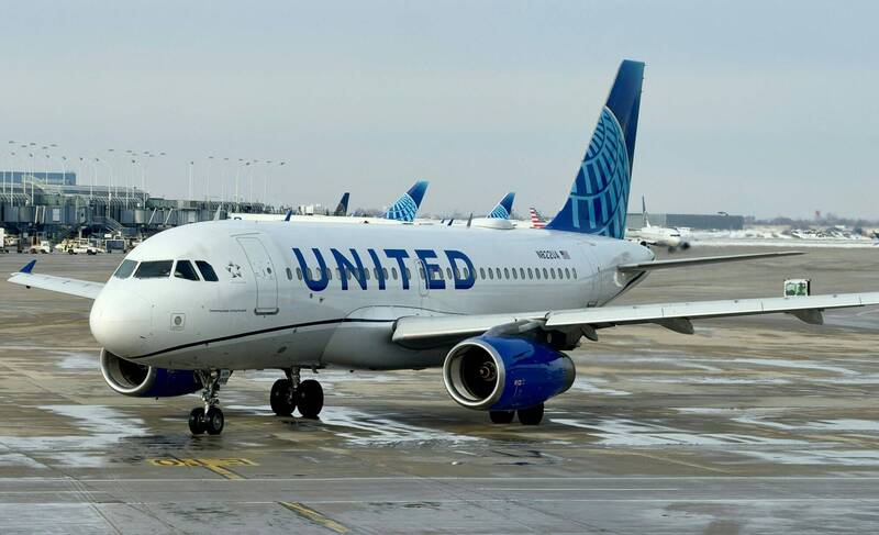 美國聯合航空（United Airlines）昨（12）日傳出，一架從澳洲雪梨飛往美國舊金山的客機，在起飛2個多小時後，因「維護問題」而緊急返回雪梨。示意圖。（資料照，法新社）