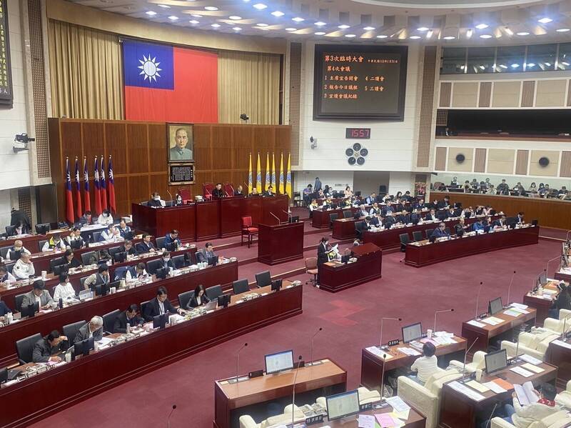台北市議會將於明天召開臨時會,但藍營已達成共識,全體28名議員傾向不出席。(資料照) 台北市議會將於明天召開臨時會,但藍營已達成共識,全體28名議員傾向不出席。(資料照)