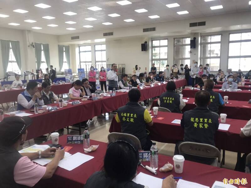 侯友宜在三峽座談會致詞。(記者陳奕劭攝) 侯友宜在三峽座談會致詞。(記者陳奕劭攝)