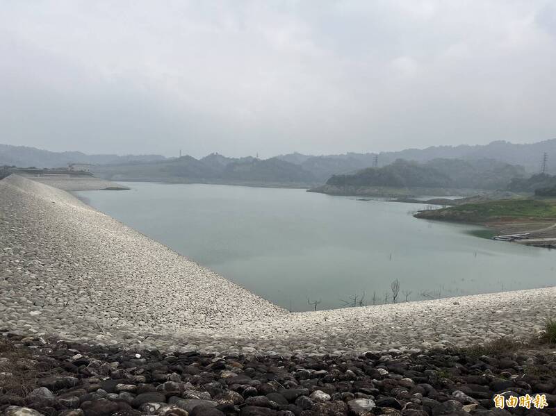 長達半年沒有進水，湖山水庫蓄水量跌至39.1%。（記者黃淑莉攝）