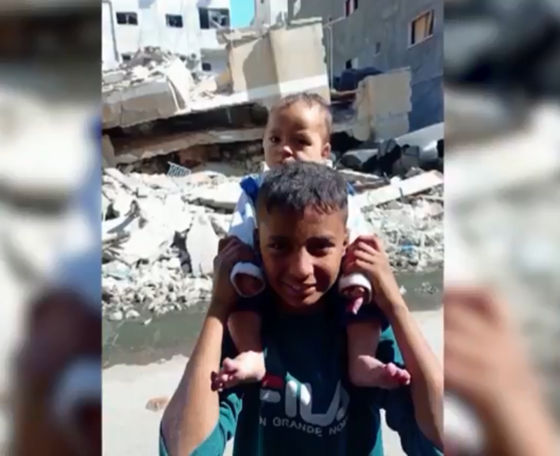 巴勒斯坦13岁少年奥洛克（Zein Oroq，见图）逃过一场夺去家族17人性命的以军空袭后，却又惨遭空投物资击中死亡。（路透 X）(photo:LTN)