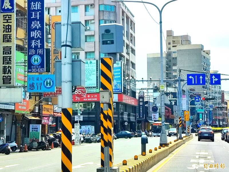 [新聞] 台南前10大闖紅燈違規熱點出爐 5處在永康、集中在這條路