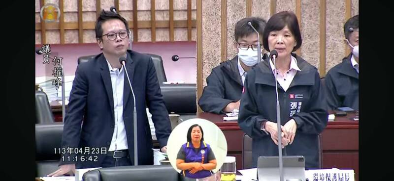 環保局長張瑞琿說明楠梓產業園區土壤整治情況。(記者王榮祥翻攝) 環保局長張瑞琿說明楠梓產業園區土壤整治情況。(記者王榮祥翻攝)