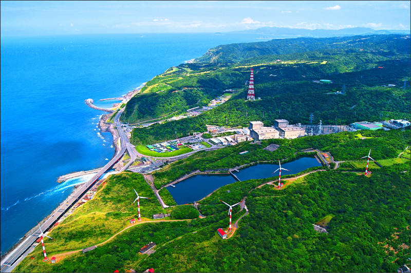 核一廠附近有山腳斷層，延役或重啟都徒增核安風險。（資料照，台電提供）