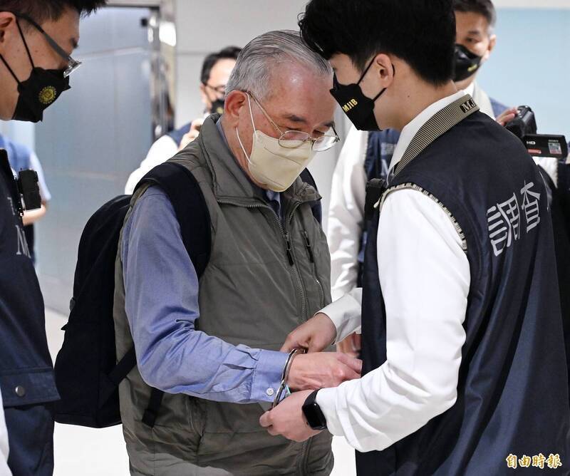 逃亡6年返台 貴婦奈奈男友名醫父黃立雄抵北檢歸案 - 新北市 - 自由時報電子報