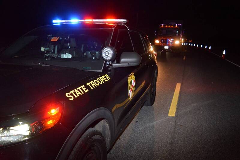 美国马里兰州巴士撞击护栏，造成1人死亡、23人受伤。马里兰州警车示意图。（图撷自Maryland State Police脸书）(photo:LTN)