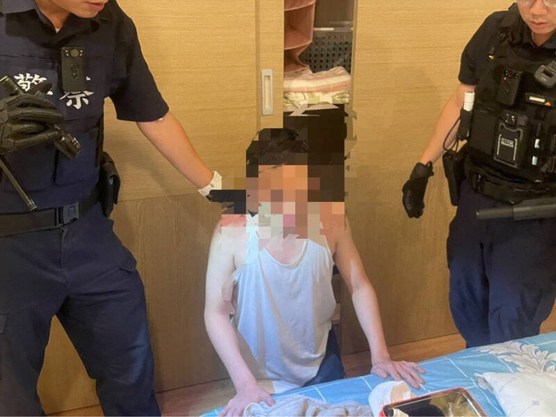 蕭姓男子被警方查出大麻。(民眾提供) 蕭姓男子被警方查出大麻。(民眾提供)