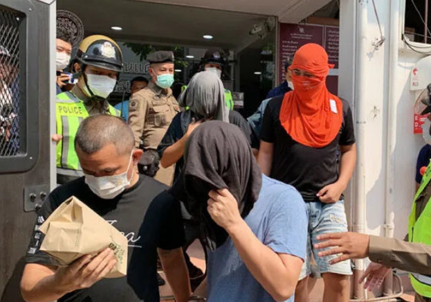 曼谷近日发生中国游客遭绑架勒索案件，泰国警方已逮捕5名泰国人和2名中国人。（图翻摄自微博）(photo:LTN)