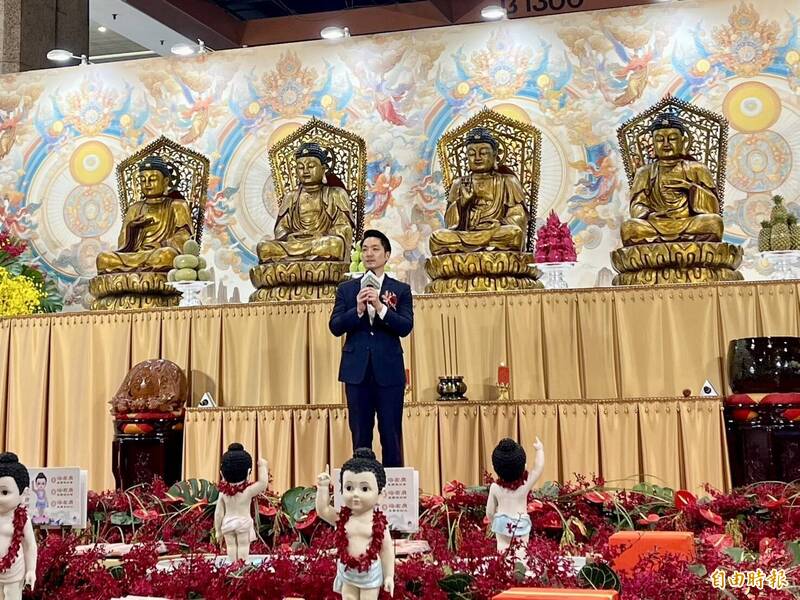 台北市長蔣萬安出席「國際蔬食文化節—蔬福生活國定佛誕節浴佛祈福法會」。(記者江采蓁攝) 台北市長蔣萬安出席「國際蔬食文化節—蔬福生活國定佛誕節浴佛祈福法會」。(記者江采蓁攝)