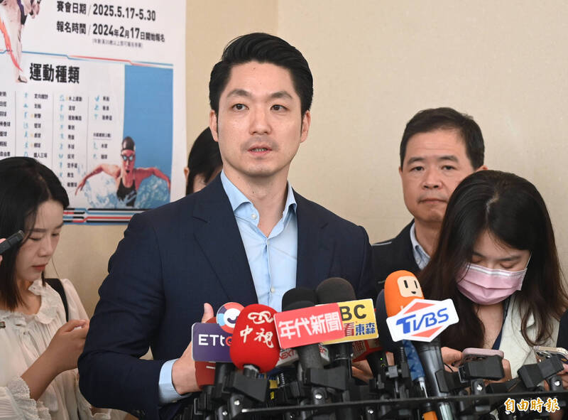 台北市長蔣萬安出席「萬華區113年市長與里長有約」座談會。媒體聯訪(記者王藝菘攝)
台北市長蔣萬安出席「萬華區113年市長與里長有約」座談會。媒體聯訪(記者王藝菘攝)