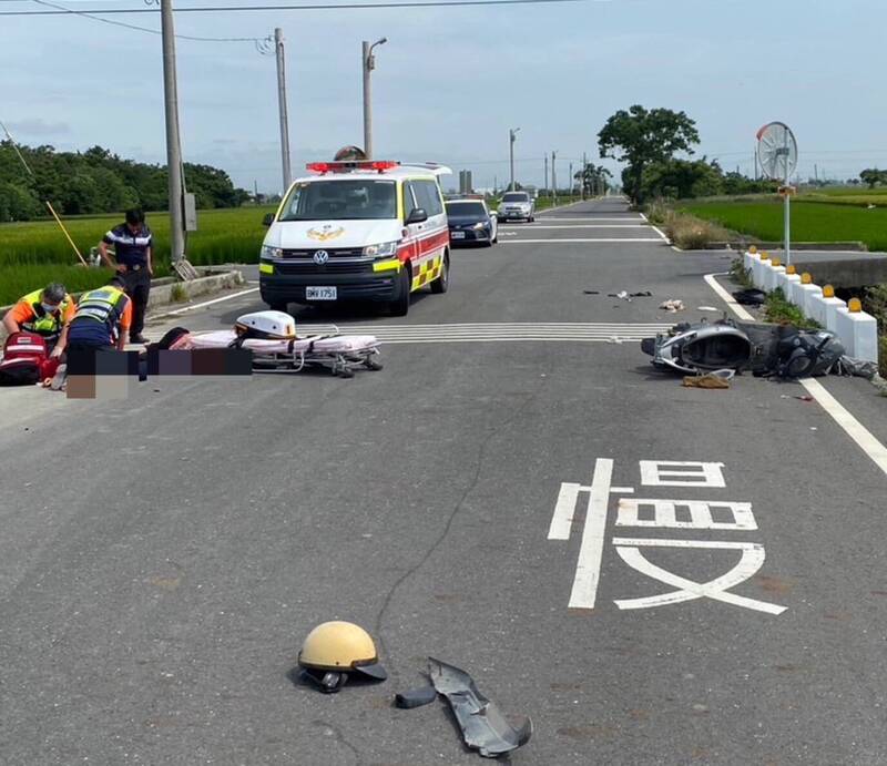 水林鄉慈惠堂東側十字路口，昨發生2死車禍。（北港警分局提供）