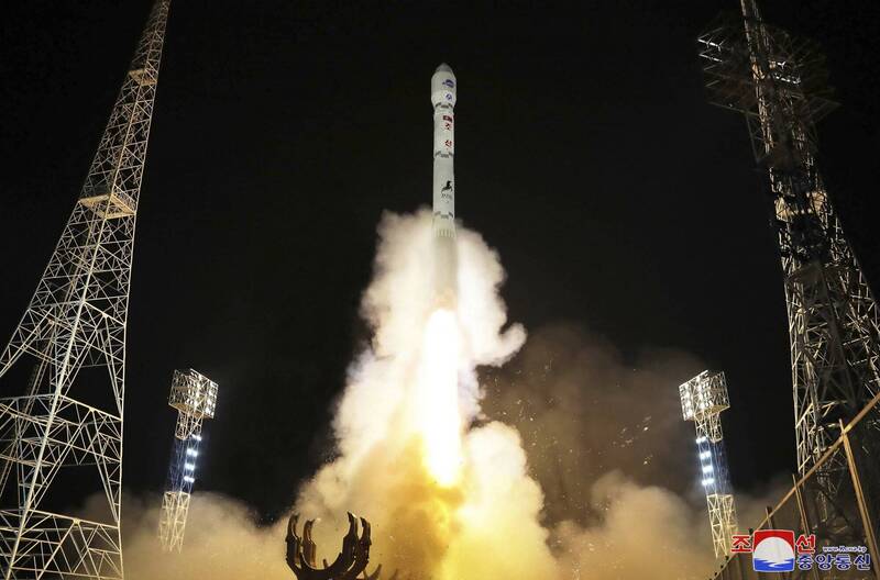 發射衛星失敗 北韓證實火箭空中爆炸