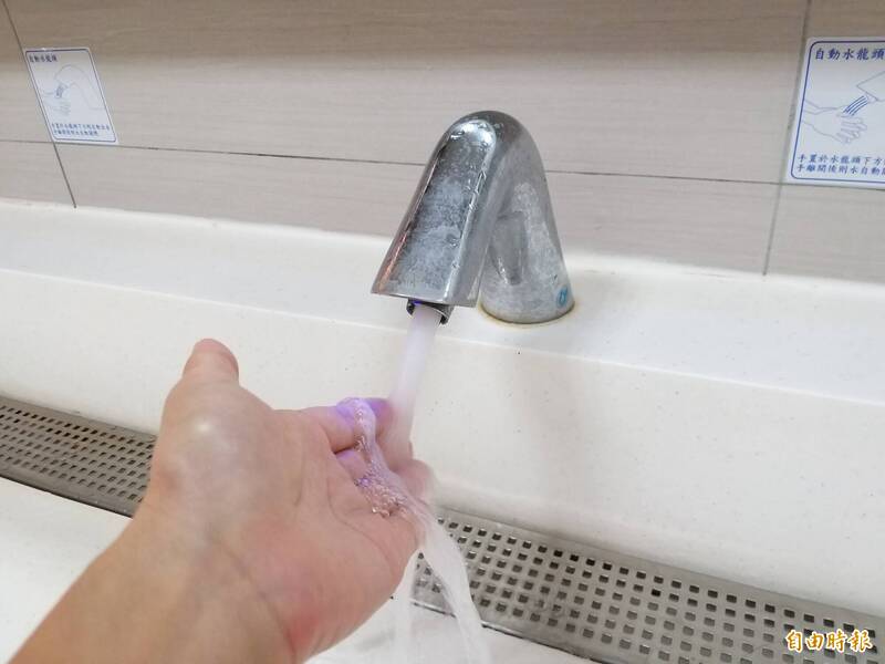 台水辦理「高壓電氣設備檢驗等三合一工程」施工,新竹縣湖口鄉部分區域預計6月18日停水15小時,影響約5500戶。(記者廖雪茹攝) 台水辦理「高壓電氣設備檢驗等三合一工程」施工,新竹縣湖口鄉部分區域預計6月18日停水15小時,影響約5500戶。(記者廖雪茹攝)