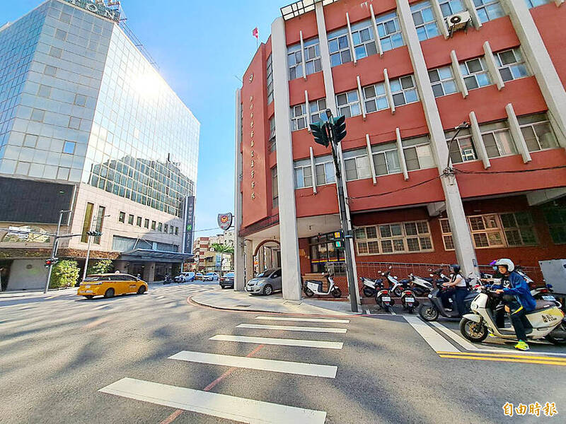 The Beimen Precinct of the Hsinchu Police Bureau is pictured yesterday.
Photo: Hung Mei-hsiu, Taipei Times