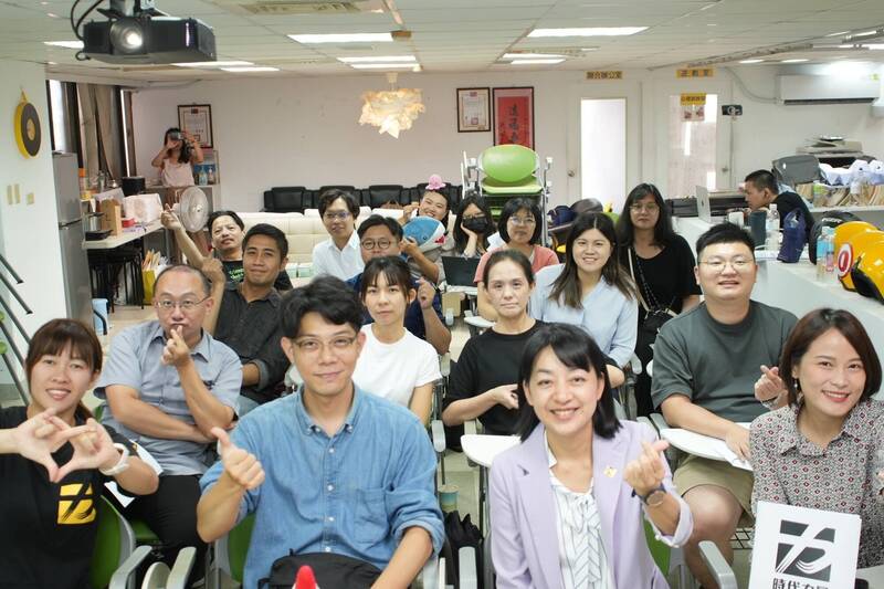 時代力量今召開「第3屆黨員代表第4次會議」,通過黨主席王婉諭提案啟動二次創黨計劃。(時代力量提供) 時代力量今召開「第3屆黨員代表第4次會議」,通過黨主席王婉諭提案啟動二次創黨計劃。(時代力量提供)