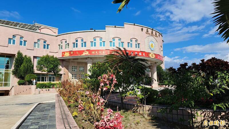 台東縣議會傳不倫戀,某議員林姓秘書偷吃已婚女同事,遭判賠40萬元。(記者黃明堂攝) 台東縣議會傳不倫戀,某議員林姓秘書偷吃已婚女同事,遭判賠40萬元。(記者黃明堂攝)