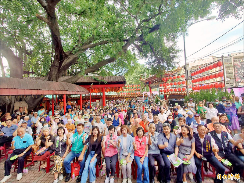 反濫權護民主昨天在台中宣講，吸引逾600人聽講。（記者蔡淑媛攝）