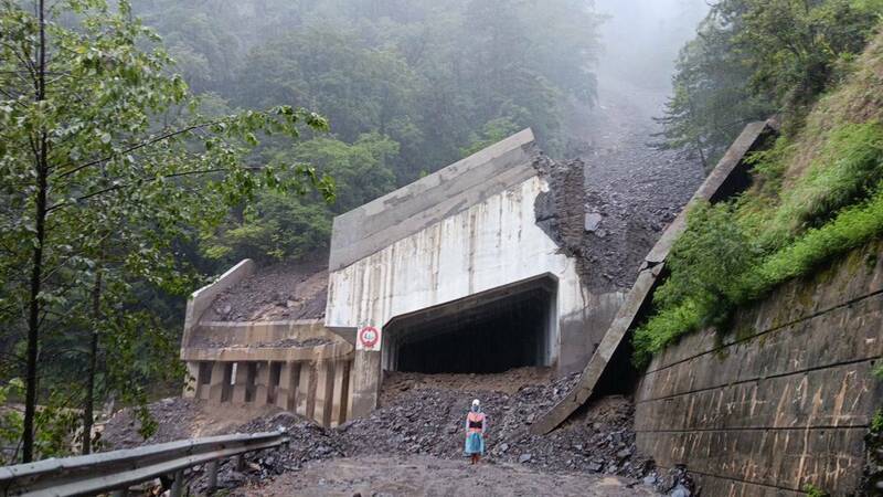 谷關工務段預計搶通台8線往大禹嶺路段，供往來梨山車輛通行。（谷關工務段提供）