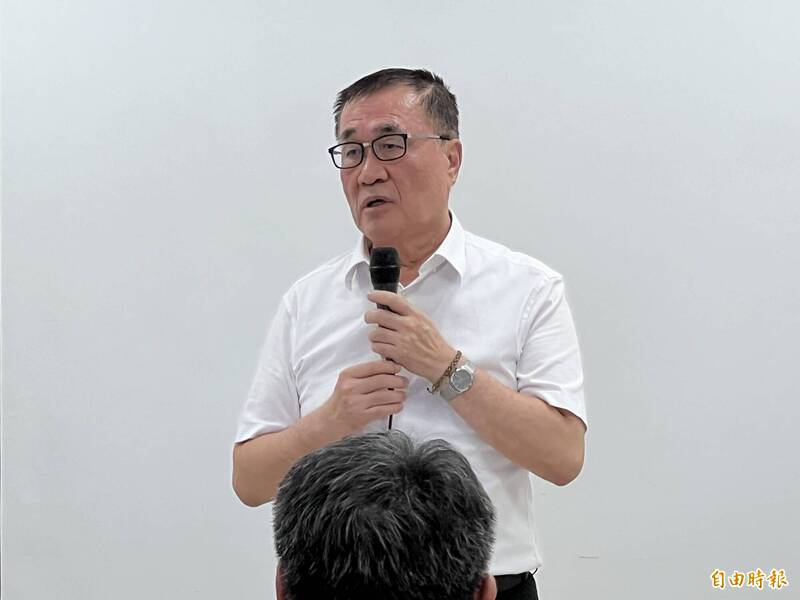 台北市副市長李四川對於一再被點名2026參選新北市長表示，他怎麼說都沒人信，順其自然就好。（記者何玉華攝）