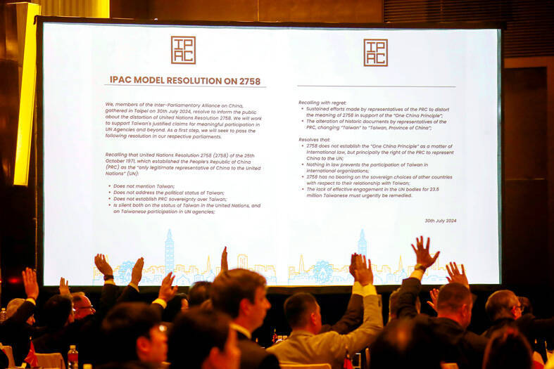 Cross party lawmakers from different countries vote for the ‘IPAC model Resolution on 2758’ at the Inter-Parliamentary Alliance on China （IPAC） Taiwan Summit, in Taipei, Taiwan, 30 July 2024.  
Photo: EPA-EFE