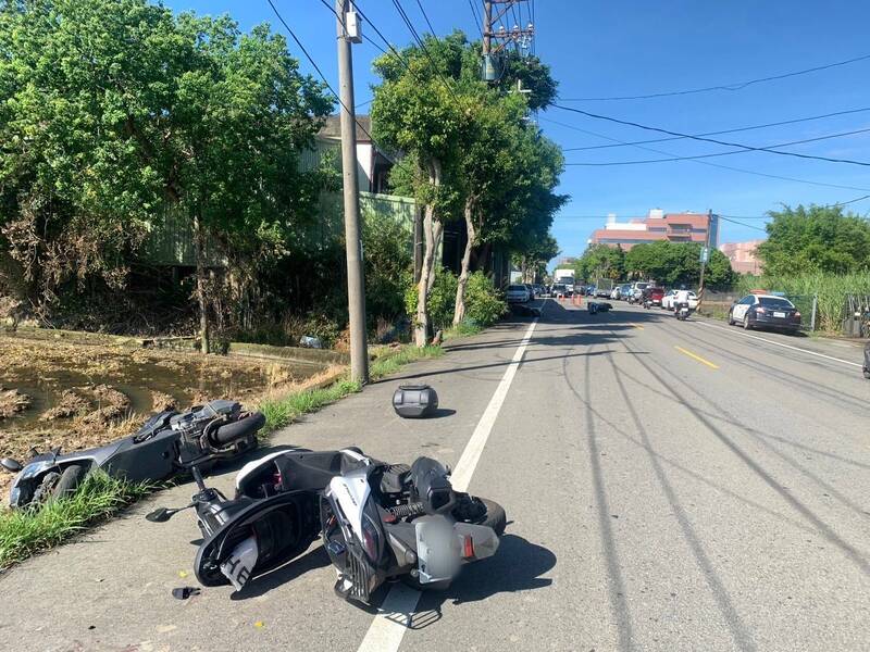 八德新興路上午7時48分發生一起機車互撞車禍，宋姓女子傷重不治。（警方提供）