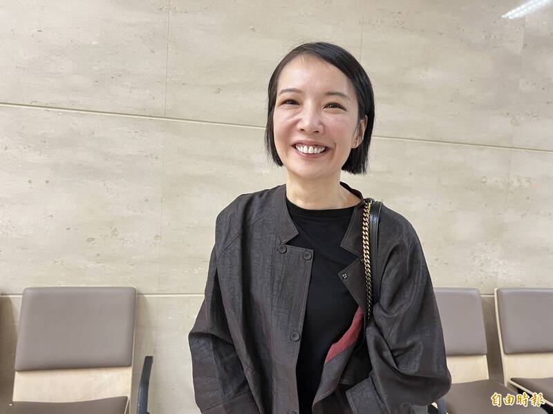 曾代表民進黨參選桃園市議員的蕭立妍，因違反總統副總統選舉罷免法案件出庭。（記者周敏鴻攝）