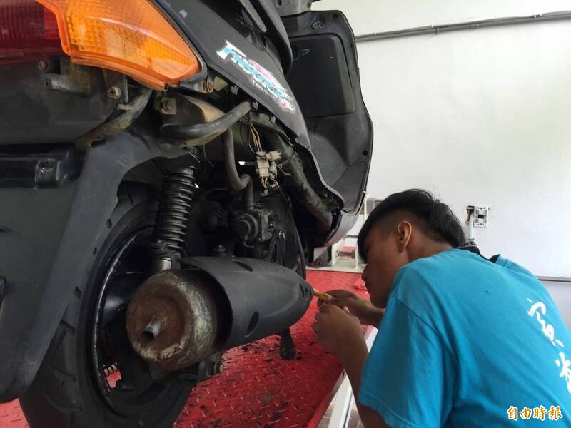 收8200還修不好車 機車行想再收錢網怒罵